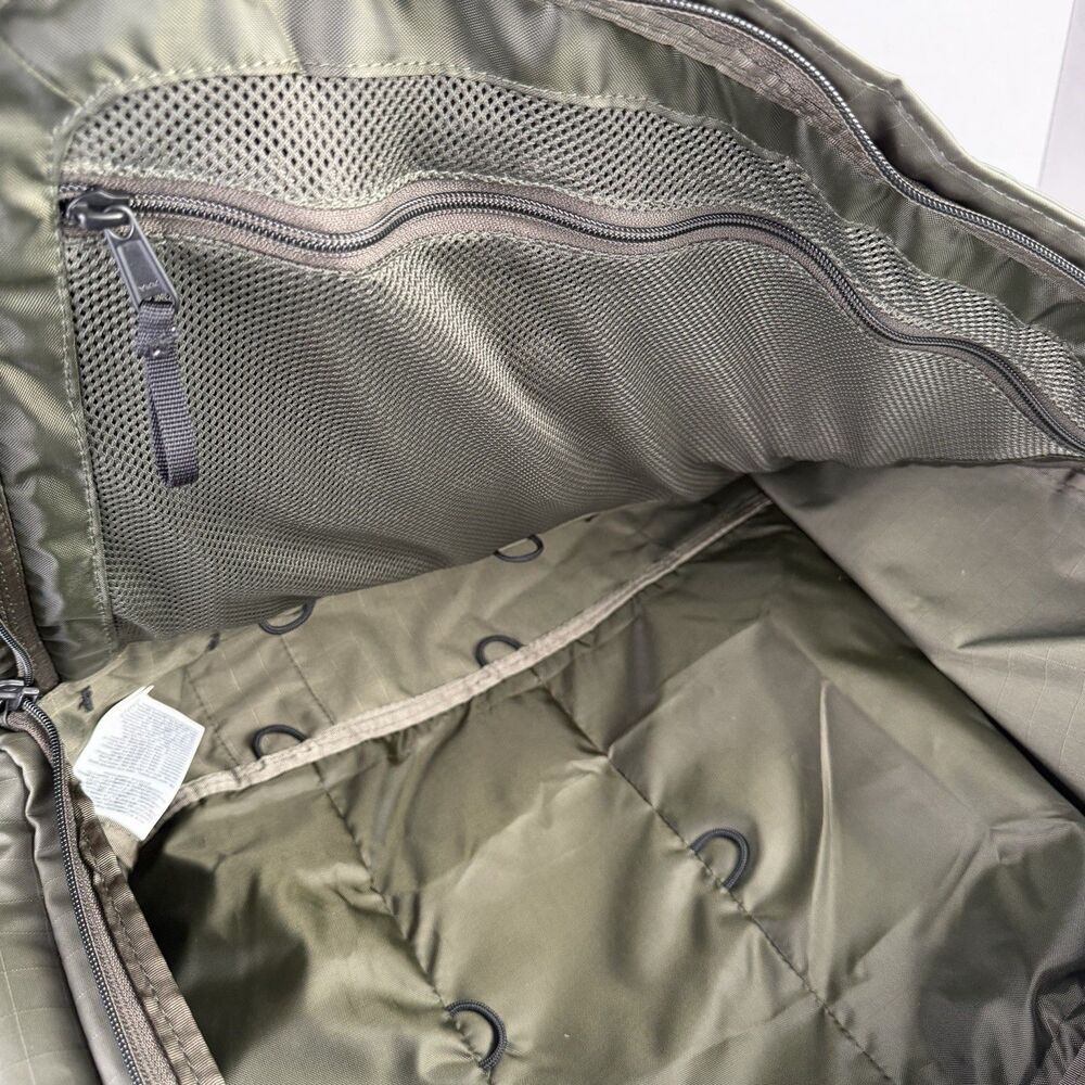 The North Face Base Camp Voyager 32L Duffel Bag Taupe Green Backpack - Picture 6 of 16